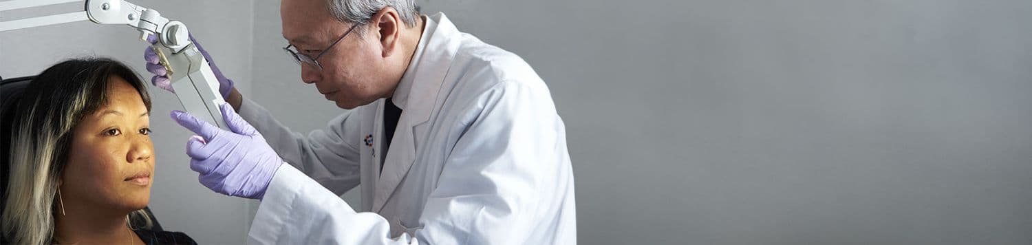 Komedogenność w kosmetykach: czy powinniśmy się niepokoić?