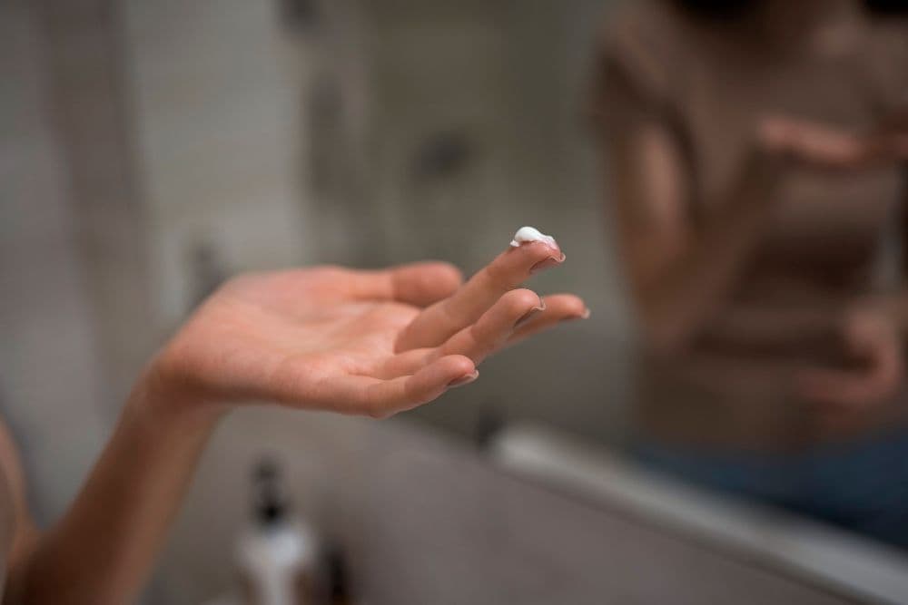 Skuteczna rutyna pielęgnacyjna: oczyszczanie, nawilżanie i ochrona SPF dla zdrowej skóry